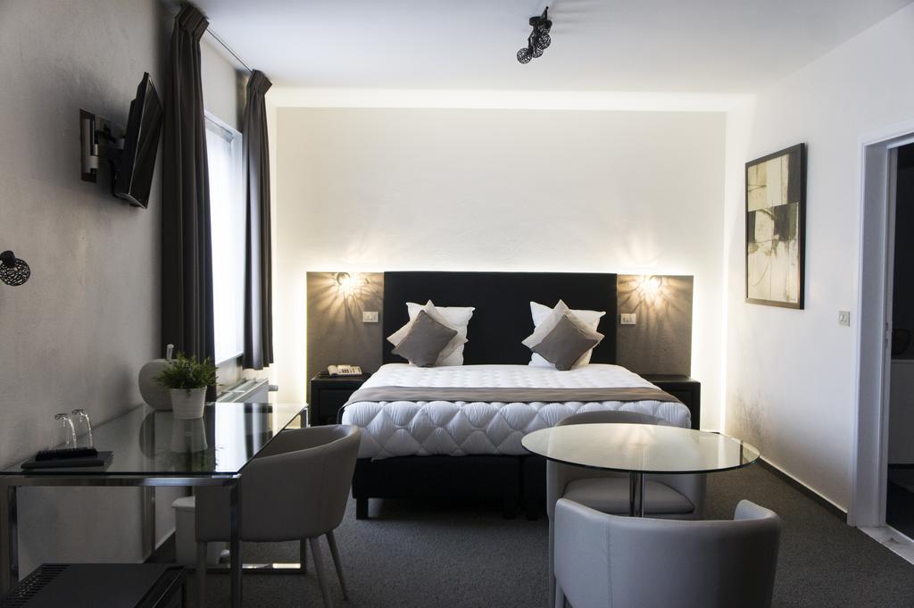 Hotel Adoma Ghent Exterior photo